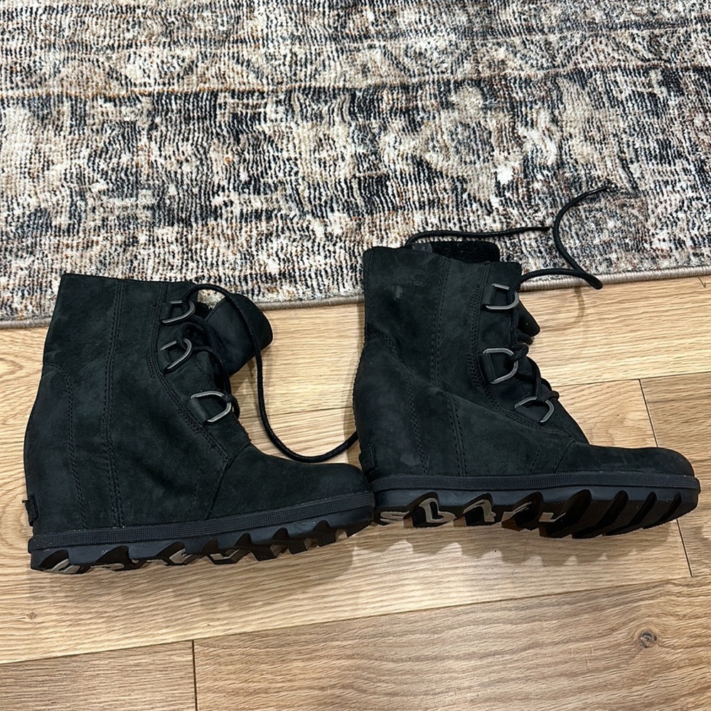 Sorel Joan of Arctic Mid Lace Up Wedge Dark Fog Kettle Black 6 - Picture 3 of 5